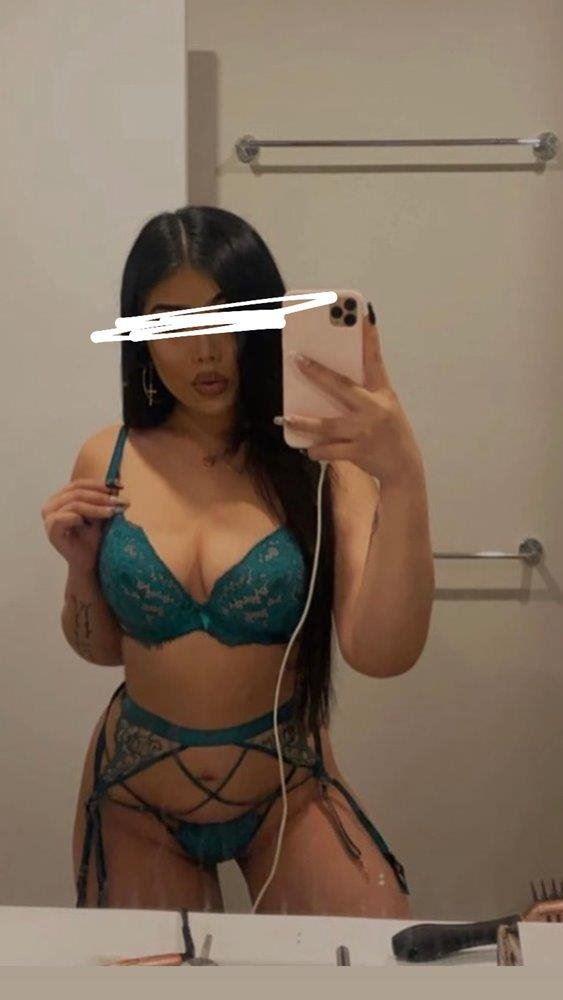 Curvy Mixed Asian & Spanish Baby Ready To Play 😈