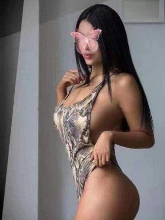 Hot girl Sugar ,She is 23 years old Asian girls, Funny Sexy Full of Energy