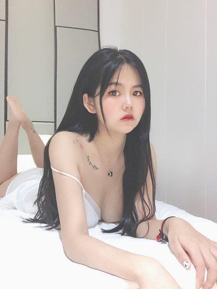 23 year old. Best escort service. Sexy girl from korean